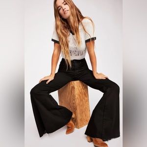 Free People Ma Cherie Lace Up Back Flare Jeans. Size 24.